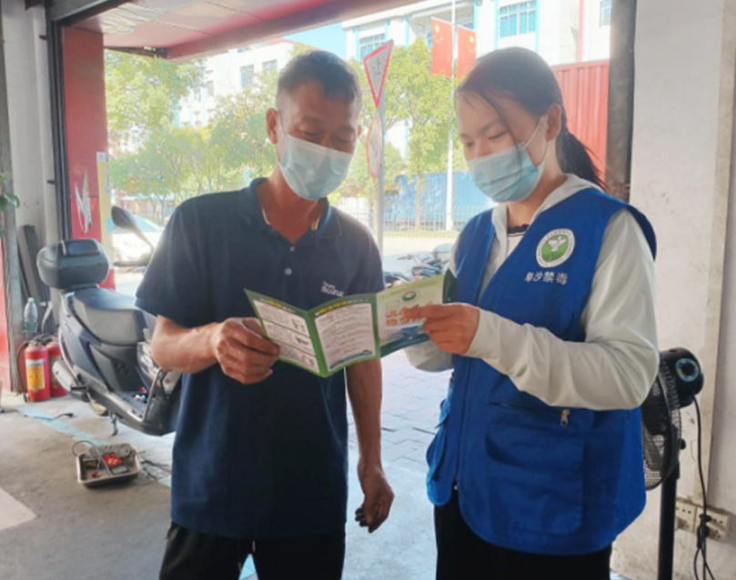 阜沙鎮(zhèn)禁毒信息〔2022〕第252期--【禁毒攻堅(jiān)】“抗疫防毒你我他，健康社區(qū)靠大家”-阜沙開展禁毒